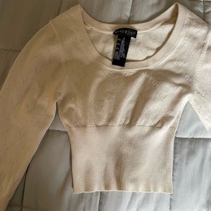 Bebe cream stretchy crop top. 🤍